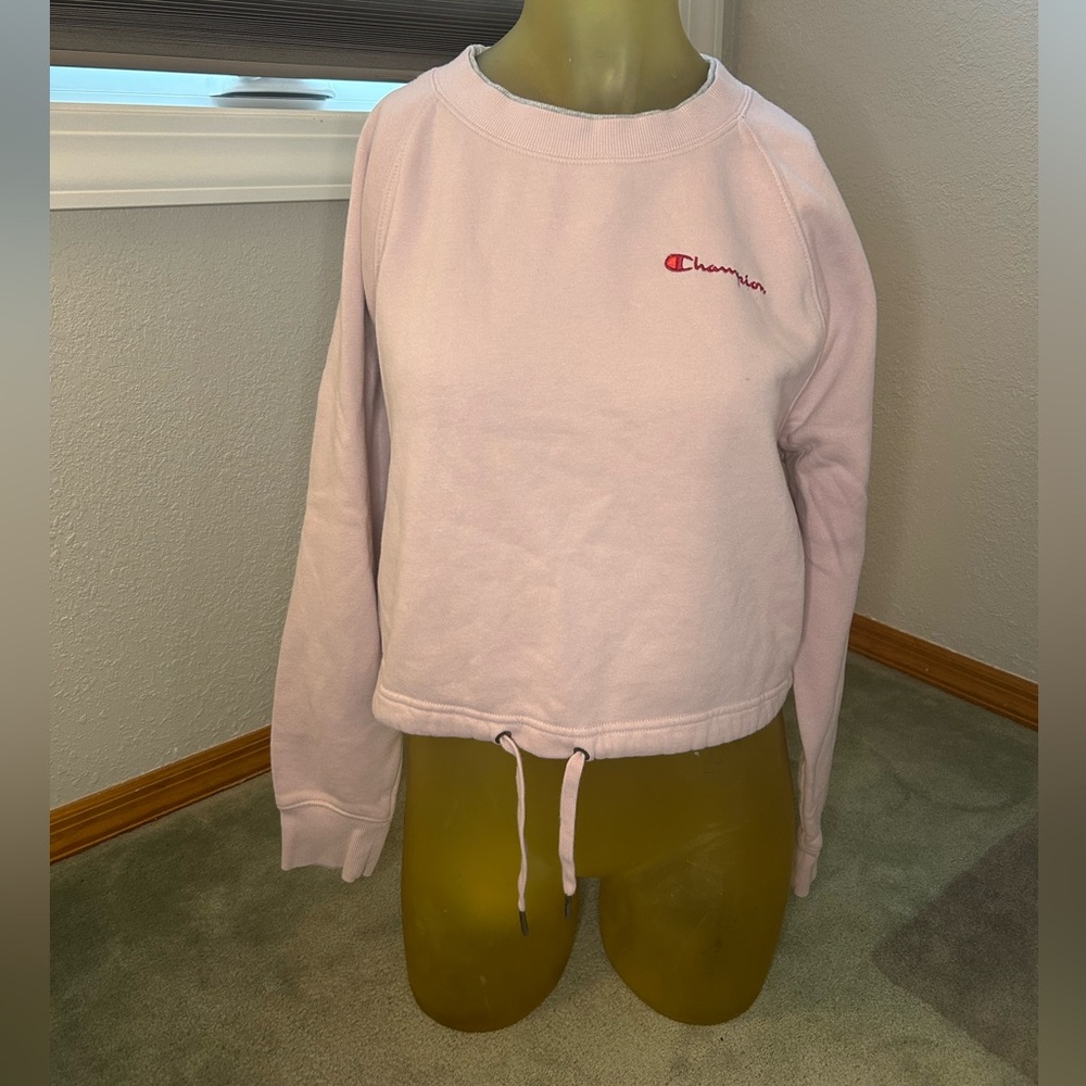 Pink Champion crop crew neck sweater women’s size S